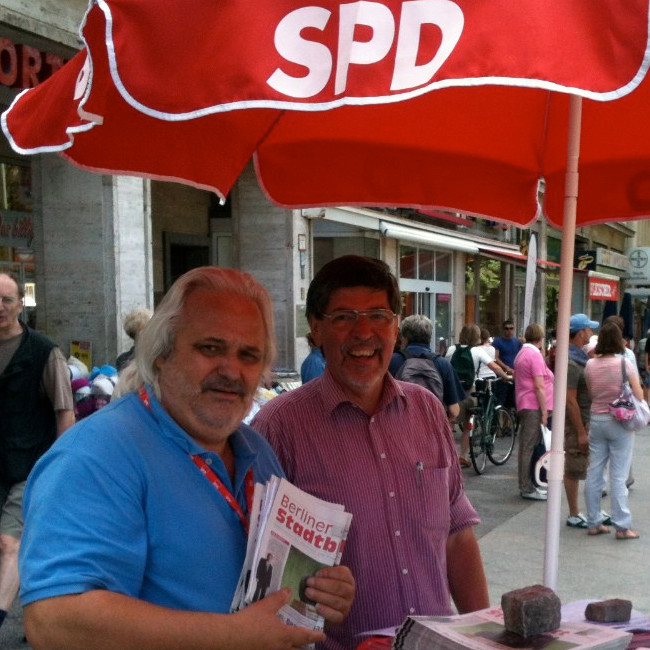 Foto: spd-zehlendorf | Bild Infostand im Juni |